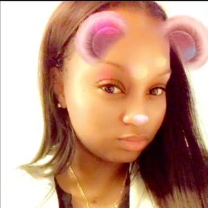 Meet your Posher, Ahja